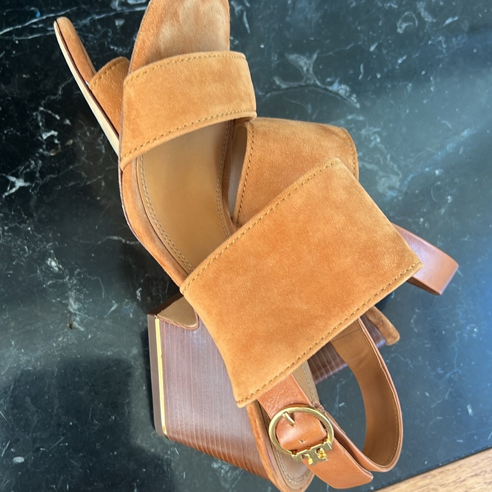Tory Burch Sandal - Picture 6 of 8